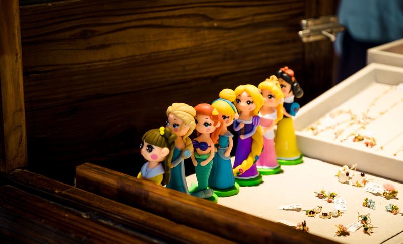 large group of objects, blade, legend of zelda, person, coffee table, wood - material, arcade game machine, weaponry, super mario, 4K, treasure, dessert
