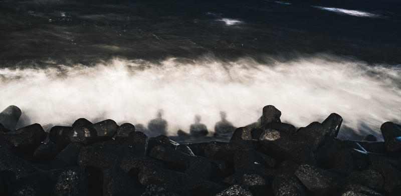 night, white wash, mumbai, power in nature, water, splashing, black, rock, pollution, 4K, nature, no people, three, sky, india, ripples, sitting, background