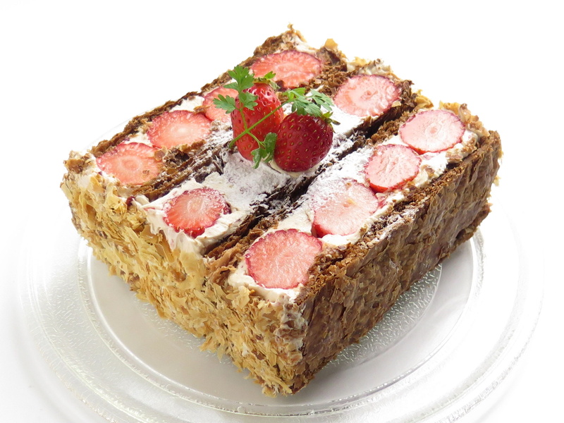 pie, Strawberry, baked, cake, healthy eating, Cake, pink color, red, ready-to-eat, Sweet, food, wellbeing, cream, Fruit, mille-feuille, leaf, sugar, temptation