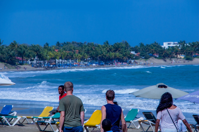lifestyles, adult, trees, dominican republic, women, ocean, trip, nature, people, vacations, leisure activity, outdoors, cabarete, men, sea, blue, holiday