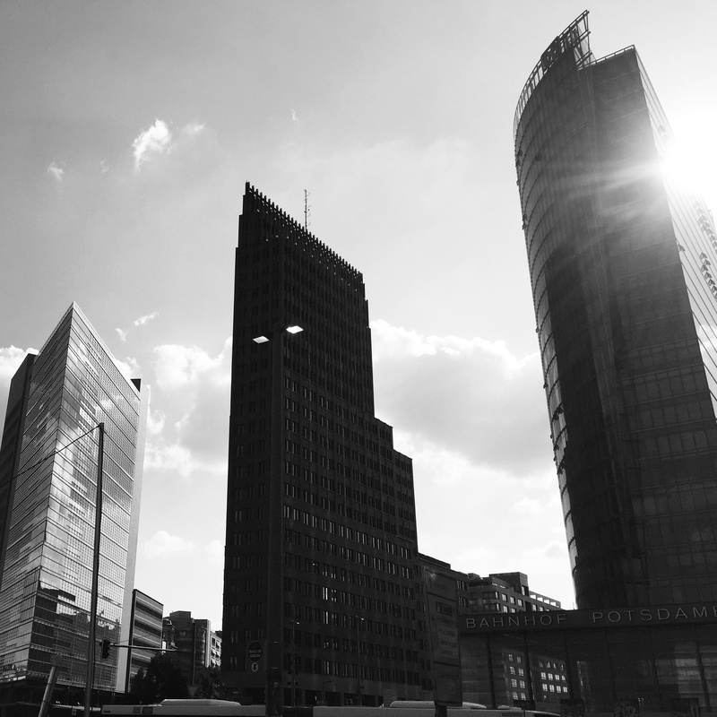 sunlight, built structure, no people, building exterior, 1080P, tall - high, city, cloud - sky, berlin, travel destinations, sky, black, germany, office building exterior