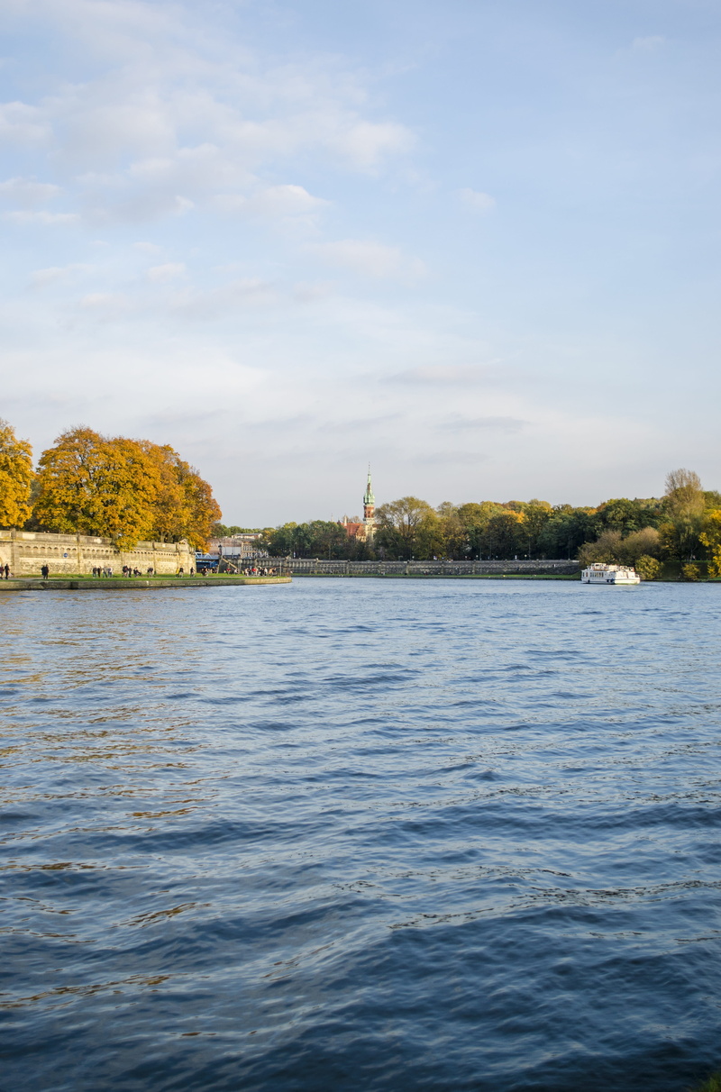 built structure, kraków, tree, no people, architecture, cloud - sky, scenics - nature, building exterior, 4K, river, water, plant, poland, malopolska