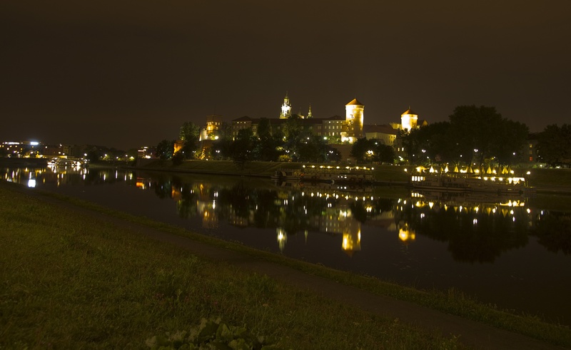 wisla, built structure, reflection, poland, kraków, architecture, tree, the old town, nature, wawel, illuminated, castle, river, monuments, night, sky