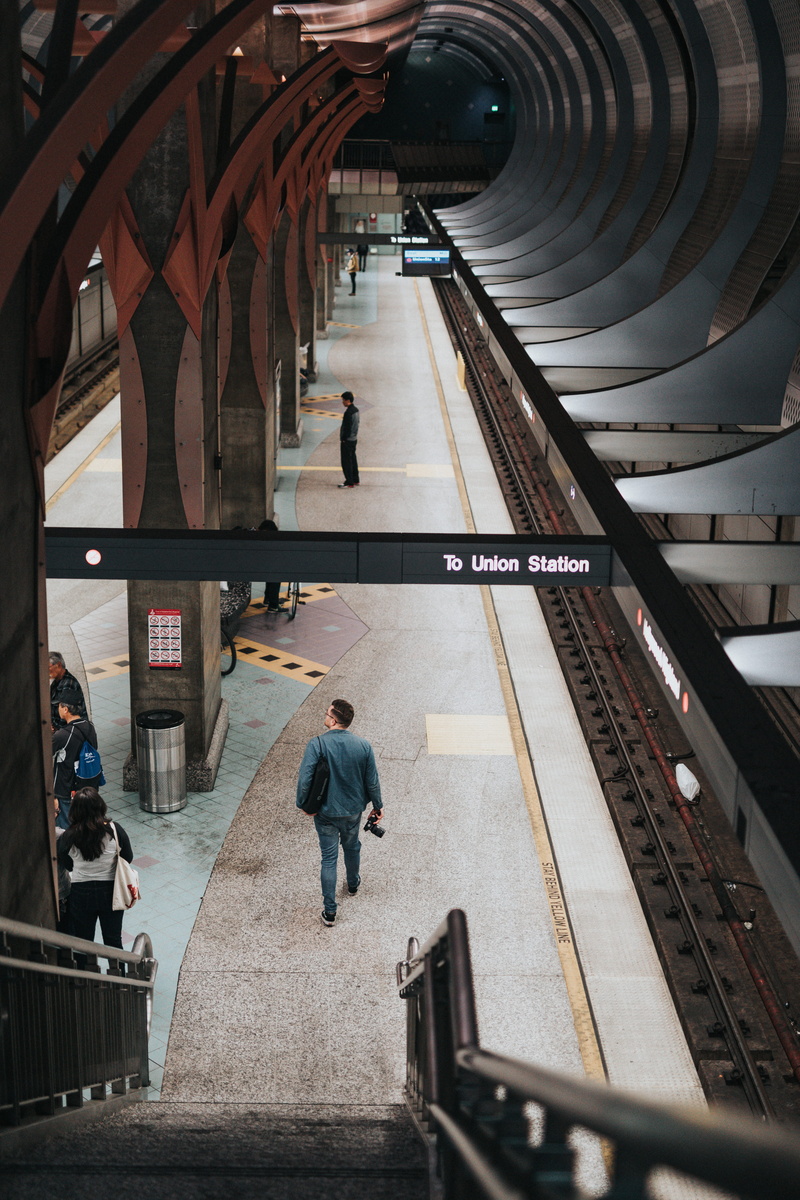 mode of Transport, modern, indoors, commuter, commute, urban, union station, built Structure, urban Scene, passenger, business, train, walking, tourist