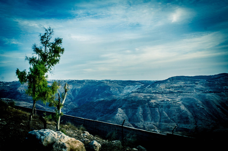 solid, sky, outdoors, land, mountain range, tranquil scene, non-urban scene, beauty in nature, tree, rock, landscape, mountain, 4K, nature, tranquility
