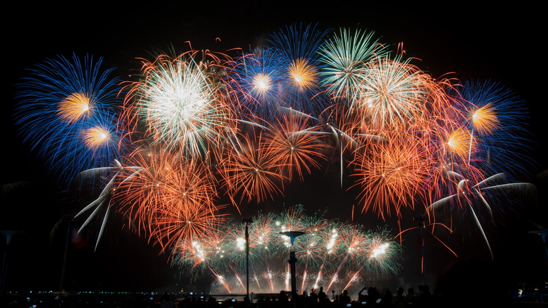 5K, party, crowd, colorful, sm mall of asia, explosion, pyrotechnics, fireworks, long-exposure photography, holiday, asia, philippines, festival, celebration