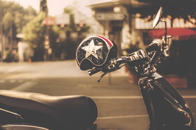 white, transportation, lifestyles, scooter, built structure, sunlight, outdoors, mode of transportation, 5K, focus on foreground, road, close-up, nature
