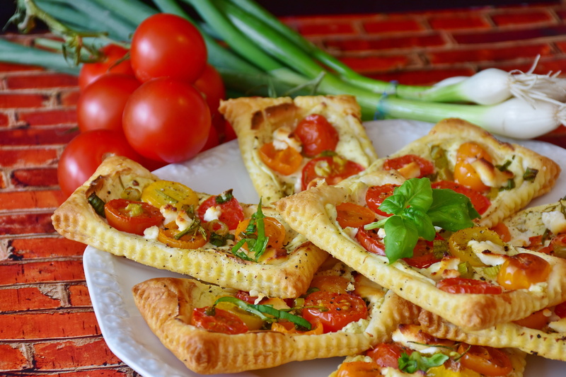 red, season, healthy eating, close-up, snack, still life, tomato, Puff Pastry, wellbeing, Starter, vegetable, indulgence, chunks, hearty, serving size
