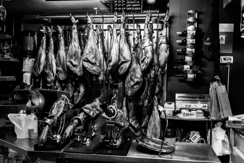 retail, ham, sale, air dried, nutrition, jamon, delicious, variation, indoors, store, 5K, freshness, food, food and drink, mediteran, for sale, retail display