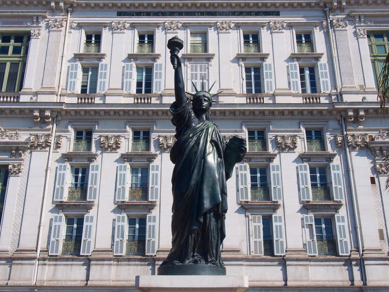 sculpture, statue, human representation, no people, architectural column, creativity, female likeness, liberty, architecture, travel destinations, the past