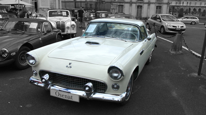 5K, france, mode of transportation, outdoors, transportation, motor vehicle, built structure, street, incidental people, retro styled, vintage car, day