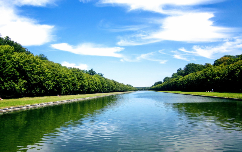 renaissance, no people, garden, scenics - nature, park, tree, château, lake, non-urban scene, tranquility, water, palace, fontainebleau, waterfront, outdoors
