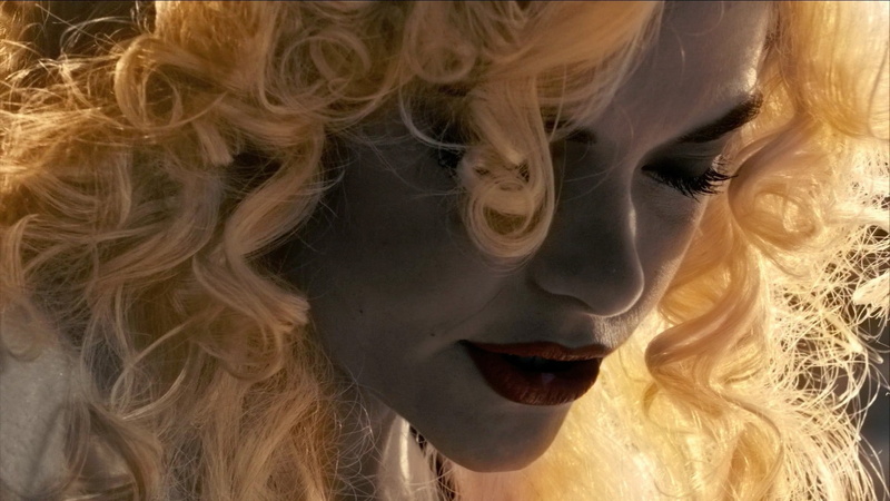 Jaime King, blond hair, mouth open, adult, outdoors, close-up, long hair, body part, human face, hairstyle, women, teenager, contemplation, happiness, emotion
