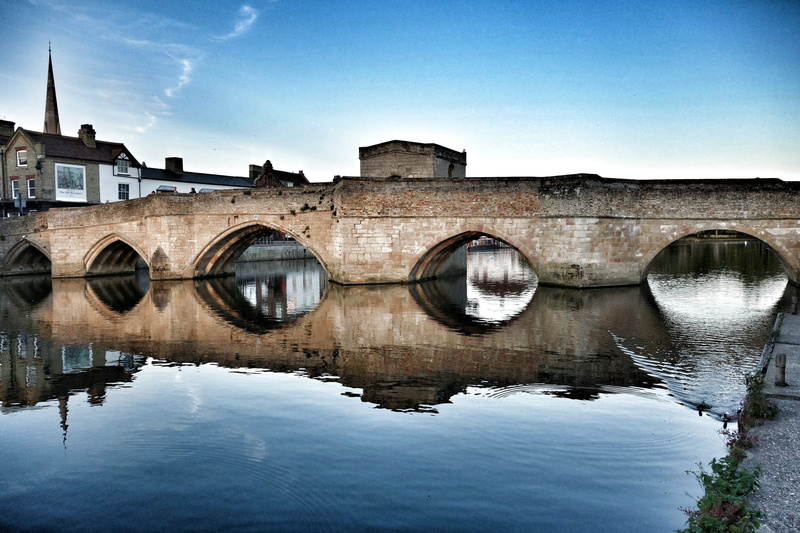 Medieval, architecture, Bridge, arch, reflection, sky, reflections, british, nature, built structure, blue, 4K, outdoors, crossing, heritage, no people