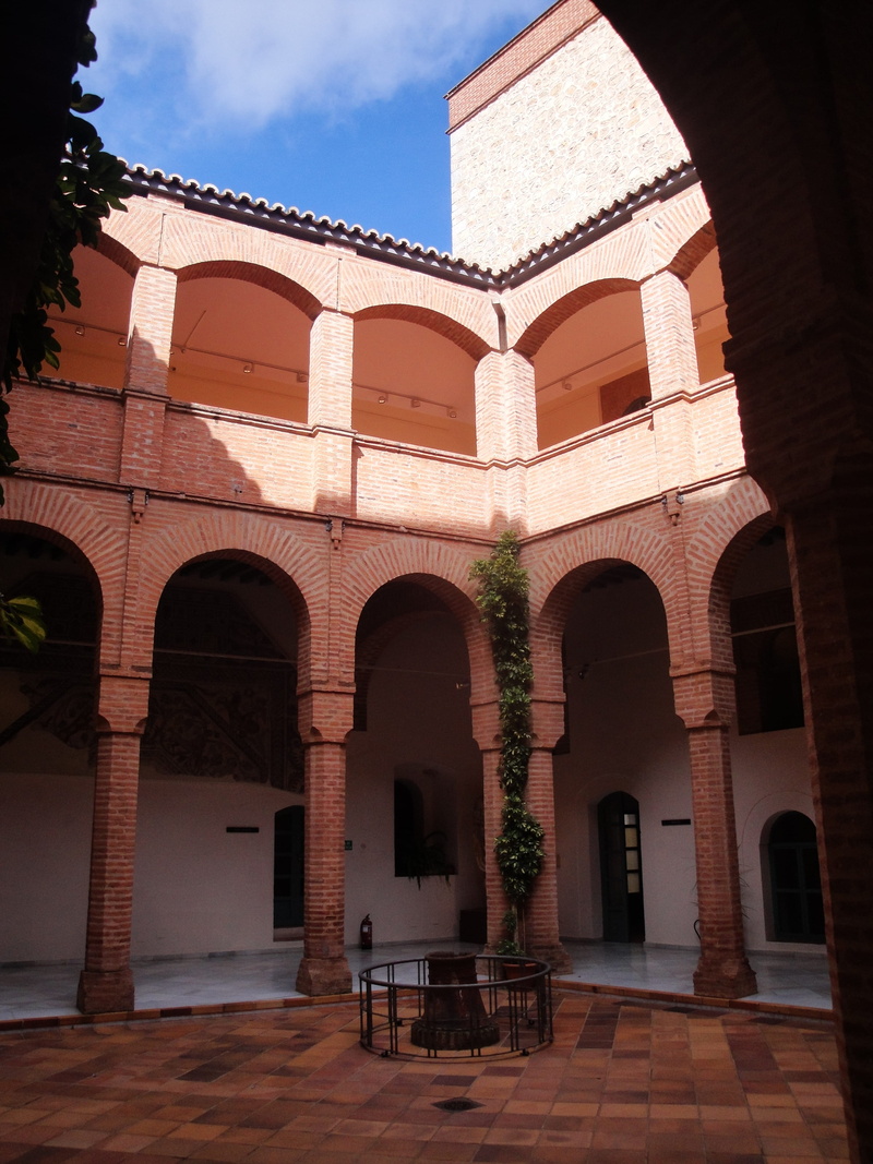 arches, brick, shadow, courtyard, belief, ancient civilization, the past, architecture, arch, sky, outdoors, 4K, day, gallery, columns, low angle view