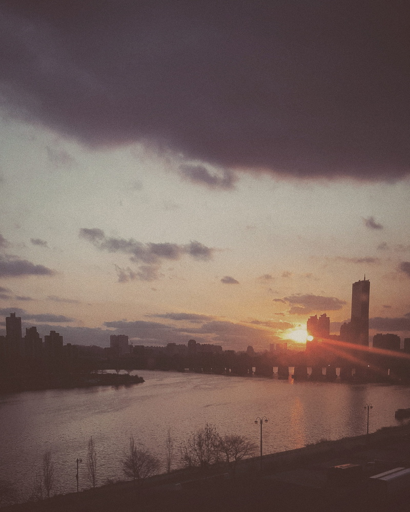cloud - sky, hanriver, nature, dusk, no people, korea, building exterior, river, transportation, sunset, sunlight, twilight, seoul, city, cityscape, water