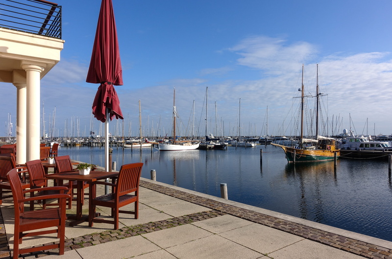 lake, balcony, luxury, terrace, idyllic, nature, harbor, morning, restaurant, sky, no people, transportation, cloud - sky, built structure, yacht, sunny