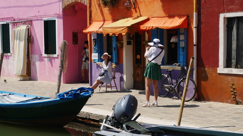 standing, nautical vessel, architecture, people, building exterior, two people, mode of transportation, adult, burano, full length, leisure activity, tourists