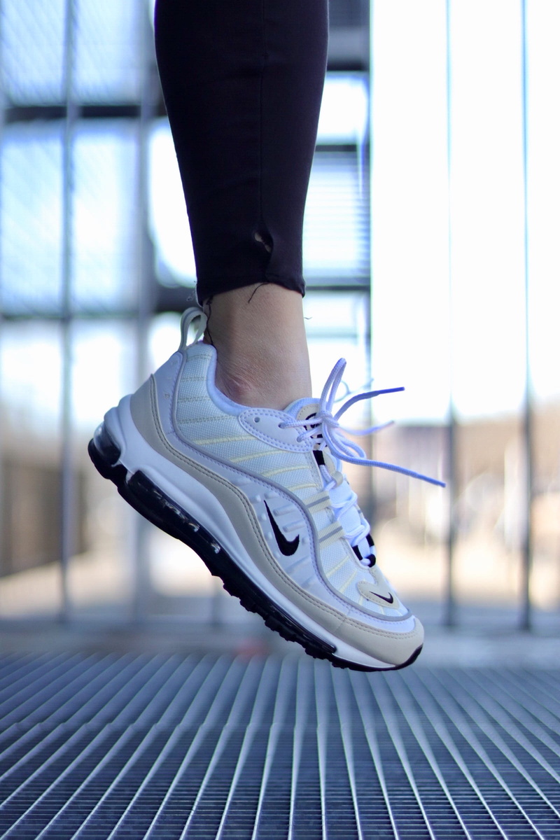 bokeh, sneakerspictures, nike air max, sport, low section, jump, sneakers adicts, women, shoe, swoosh, sports shoe, shoes, lifestyles, sock, photooftheday