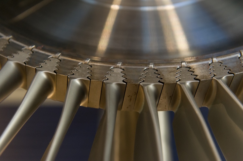 machine part, shiny, 4K, machinery, equipment, silver - metal, music, know-how, accuracy, studio shot, steel, technology, industry, food and drink, wheel