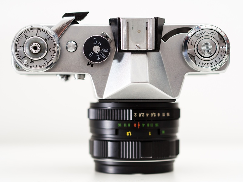 lens - eye, healthcare and medicine, digital camera, vintage, history, background, focus, leica, retro, aperture, object, 70s, 60s, old-fashioned, white