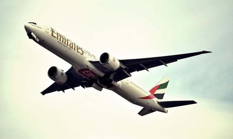 air vehicle, fly, arrival, mode of transportation, transportation, outdoors, no people, jet, on the move, flying, airline, nature, mid-air, aerospace industry
