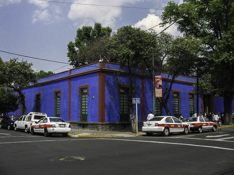 stationary, motor vehicle, garage, photos, building Exterior, road, tree, kahlo, mode of transportation, frida, plant, architecture, mexico, Mexico City