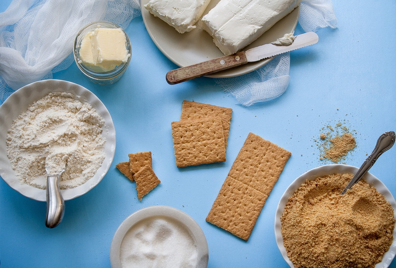 food and drink, food, glass, indoors, near, wellbeing, flour, kitchen utensil, directly above, butter, bread knife, brown, freshness, household equipment