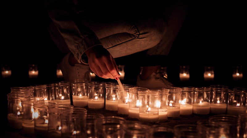 nightlife, burning, indoors, belief, spain, hand, adult, 4K, castilla y leon, candle, bokeh, pedraza, heart, vans, magic, human hand, fire - natural phenomenon