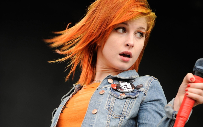 beautiful woman, one person, studio shot, hair, black background, headshot, 1080P, young women, Hayley Williams, painted nails, singer, indoors, women