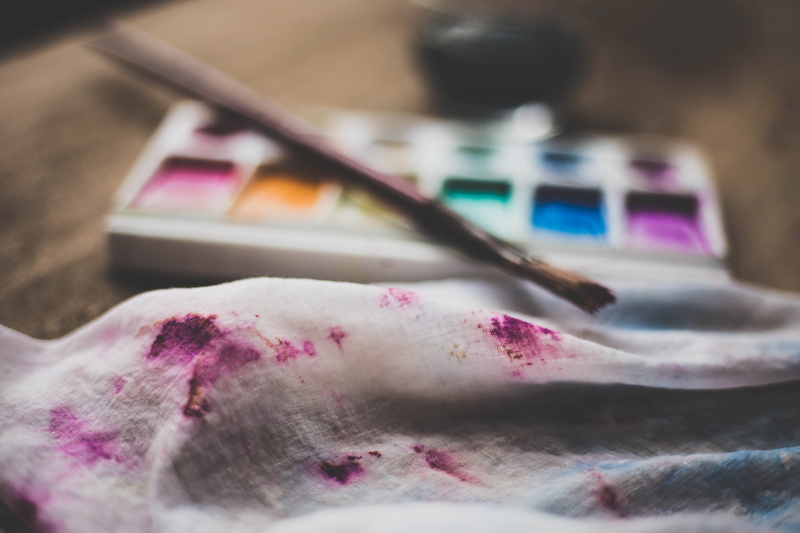 handmade, white, indoors, coloring, preparation, close-up, blur, blue, color, colours, paint brush, brown, 5K, still life, design, make-up brush, beauty product