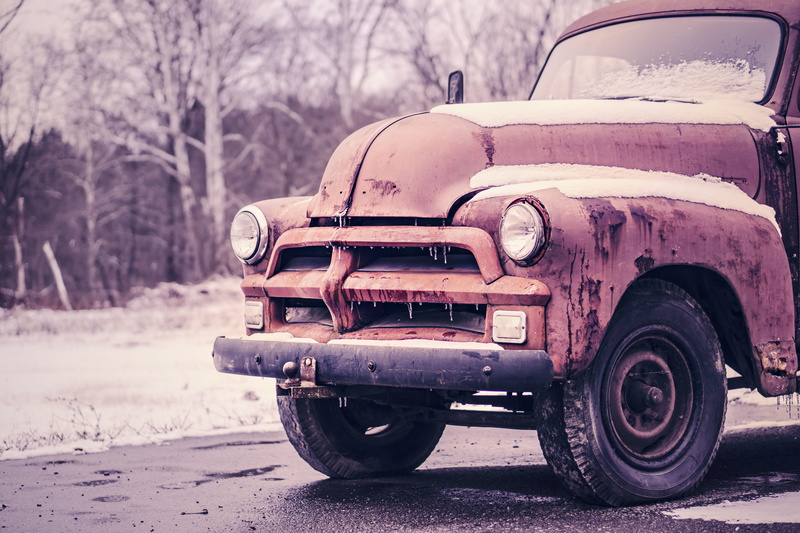 focus on foreground, tires, motor vehicle, obsolete, land vehicle, damaged, old, truck, car, rusty, wheels, abandoned, snow, metal, tire, cold, 5K, mode of transportation