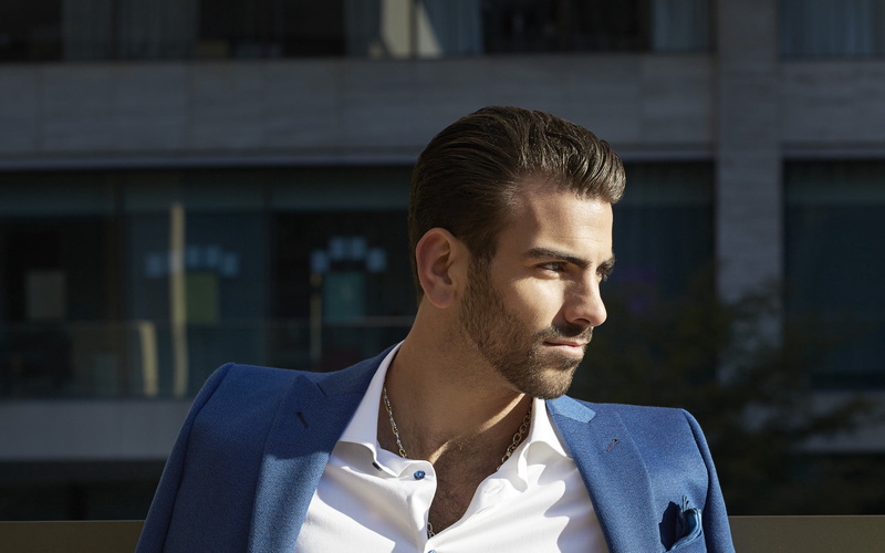 city Life, one Man Only, leisure activity, lifestyles, brown Hair, formal, success, portrait, architecture, 2K, fashion, occupation, suit, adult, blue