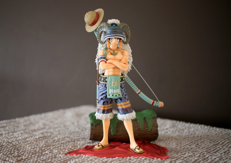 toy, creativity, studio shot, 4K, Manga, luffy, craft, collect, children only, front view, holding, one person, people, one, cute, doll, piece, collectors item
