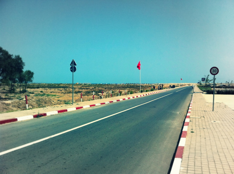 View, sky, outdoors, road marking, copy space, city, Morocco, lighting equipment, nature, blue, road sign, 2K, direction, street light, symbol, view, clear sky