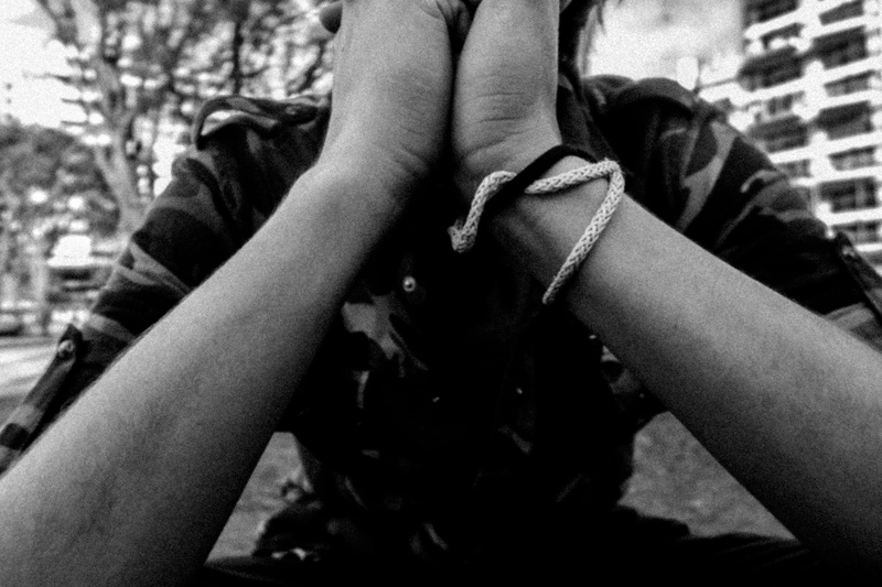 close-up, architecture, people, day, plaza ejército de los andes, 5K, finger, real people, human hand, emotion, men, lifestyles, women, argentina, human limb