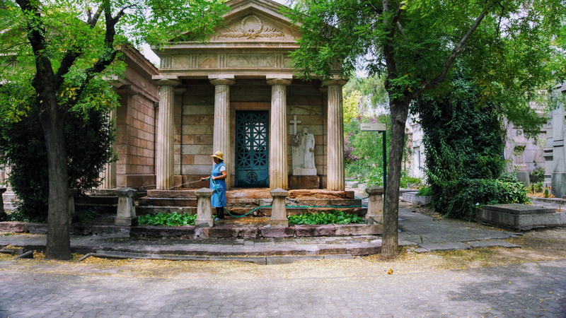5K, day, recoleta, history, outdoors, adult, the past, chile, building, architectural column, women, standing, santiago, plant, architecture, nature, built structure