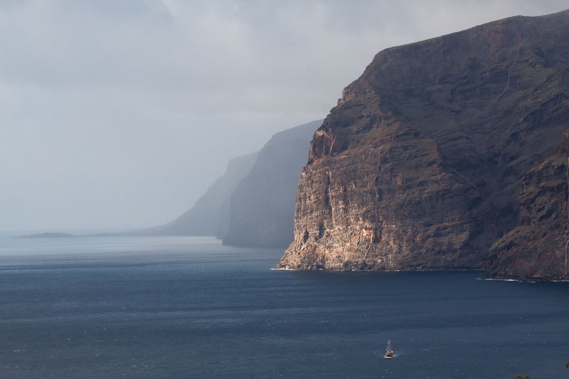 near, bay, boat, brown, rock - object, cliff, nature, scenics - nature, tranquil scene, tenerife, horizon over water, ship, outlook, sky, acantilados de los gigantes