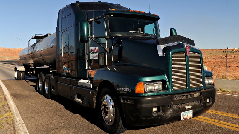 industry, day, stationary, semi-truck, nature, mode of transportation, transportation, outdoors, Kenworth, motion, Trucks, 1080P, trucking, sky, business