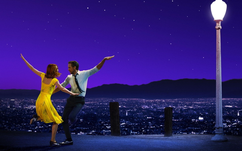1080P, young women, full length, arms raised, standing, positive emotion, hollywood, couple - relationship, land, adult, real people, lifestyles