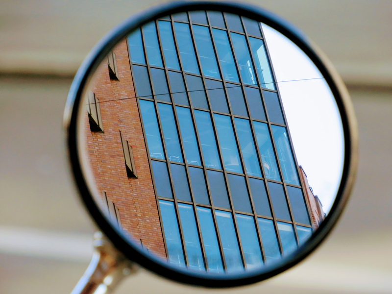 no people, outdoors, lens, cable, building, glass windows, close-up, sky, metal, nature, round, technology, circle, side mirror, window, 4K, glass - material