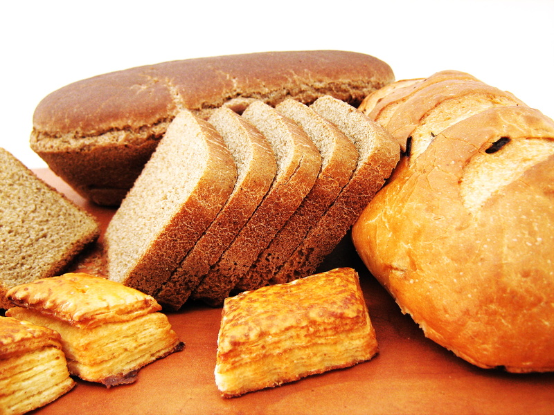 brown, wellbeing, studio shot, indoors, healthy eating, buns, loaf, loaf of bread, product, dieting, food and drink, meal, snack, bread, ready-to-eat, white background