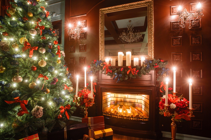 lot, Christmas, built structure, candle, domestic Room, christmas Tree, fire - Natural Phenomenon, christmas Ornament, living Room, illuminated, cultures