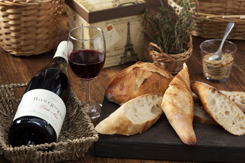 2K, baguette, glass, wine, bread