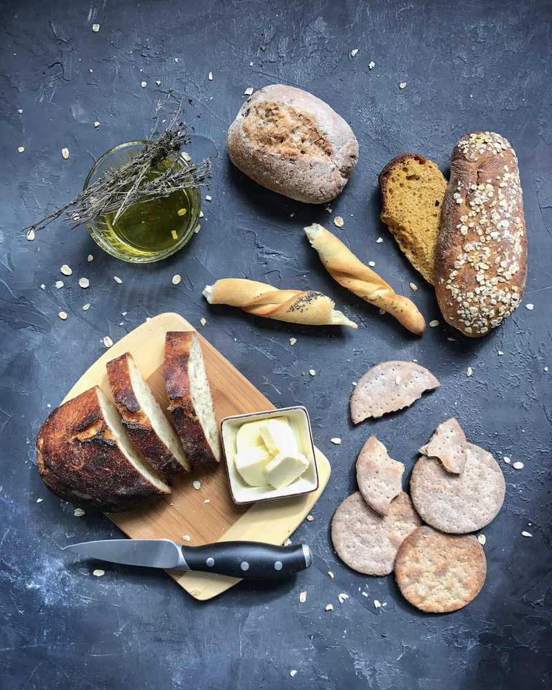 cracker, no people, bread, gogol st 142, bun, kazakhstan, french toast, wellbeing, bread loaf, slice, still life, ready-to-eat, brie, temptation, lay, food