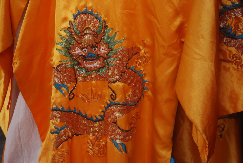 needlecraft, 2K, dress, golden, robe, mask, celebration, spirituality, silk, religion, carnival - celebration event, costume, traditional, traditional clothing