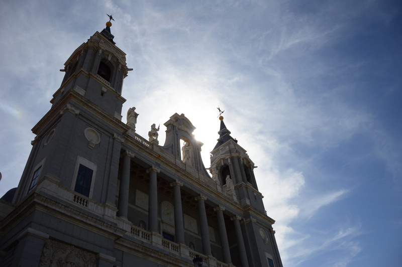 sculpture, sky, architecture, 5K, lovely, spirituality, family, summer, building, madrid, belief, heat, tourism, clouds, city, gothic, religion, the past