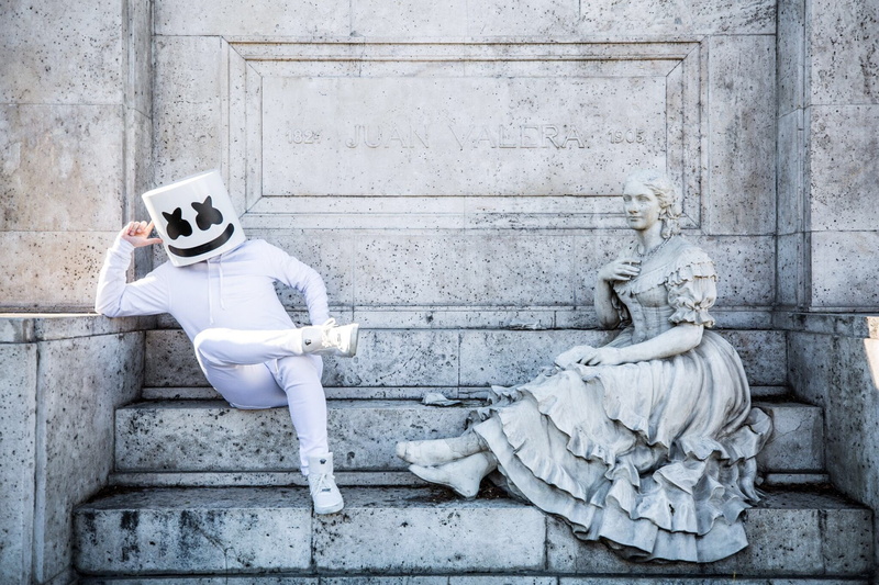 dj, white color, male likeness, staircase, music, statue, 1080P, hd, one person, creativity, human representation, sculpture, representation, marshmello