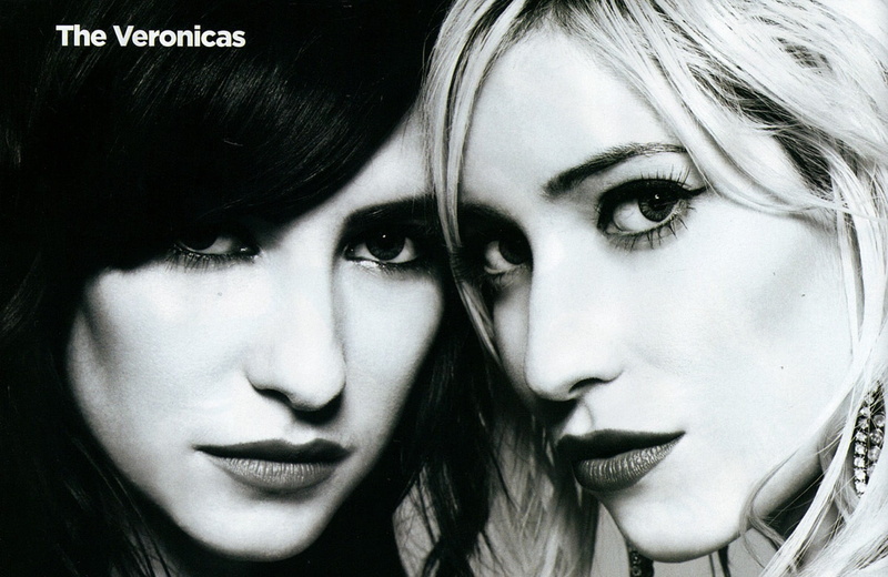 women, Lisa Marie Origliasso, indoors, beauty, human face, singer, headshot, two people, people, young adult, Jessica Origliasso, body part, hairstyle