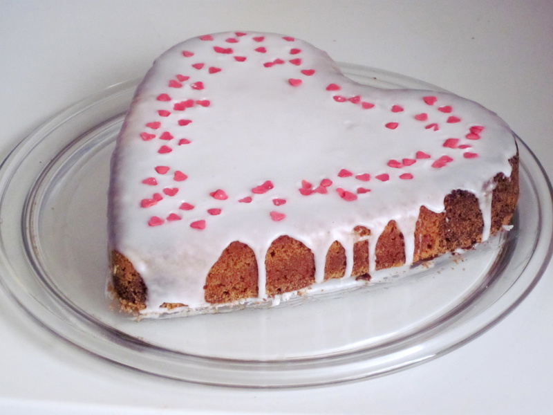 red, drink coffee, bake, slice, ild, heart, top, food, cake, eat, sweet dish, heart cake, glass, no people, white, food and drink, coffee wreath, milk